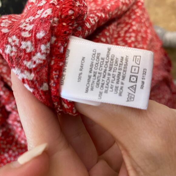 1 State Red Floral Blouse Plus Size 3X - Picture 2 of 8